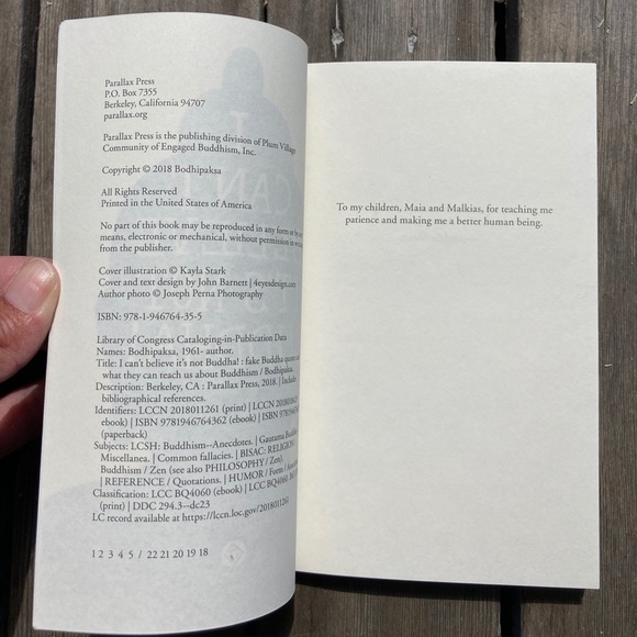 Signed I Can’t Believe It’s Not Buddha Book Buddhism Inspirational Religious - Picture 6 of 7